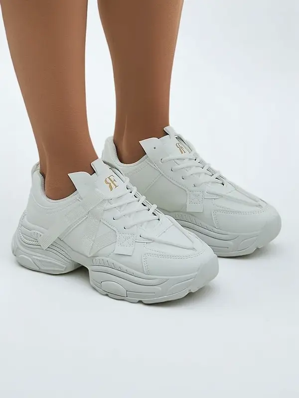 Resti Resti Women's sporty sneakers on a thicker sole Quensi