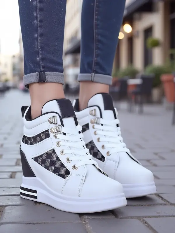 Resti Resti Women's Wedge Sneakers Erron