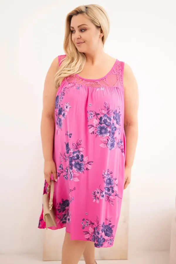 Kesi Włoski Рокля plus size Kesi Włoski с дантелен топ в розово