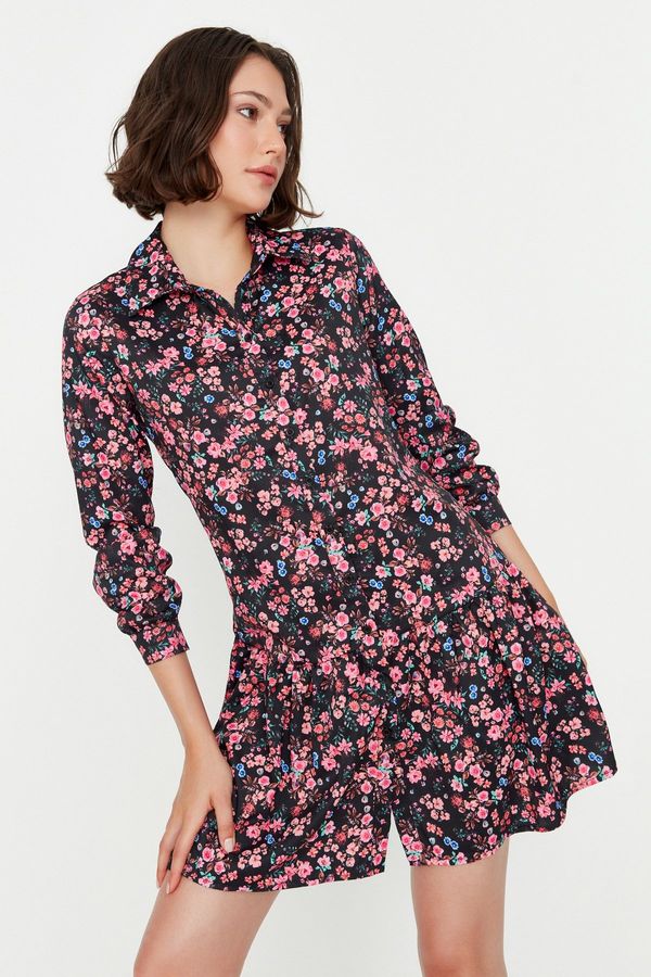 Trendyol Рокля с черна риза Trendyol