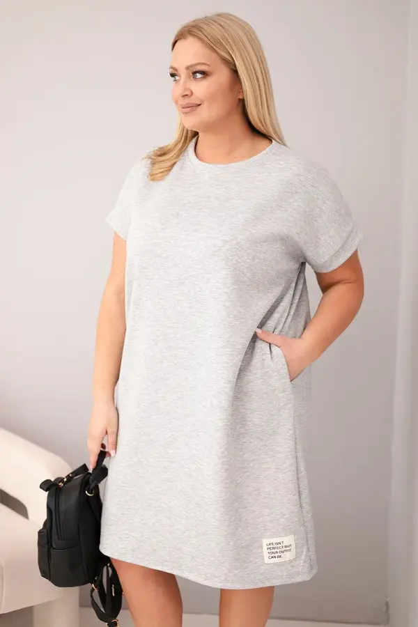 Kesi Włoski Рокля с големи размери с къси ръкави и джобове, сив меланж