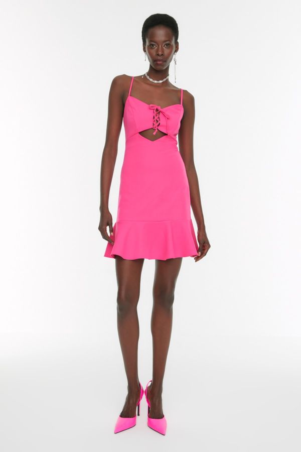 Trendyol Рокля Trendyol - Rosa - Ruffle и двете