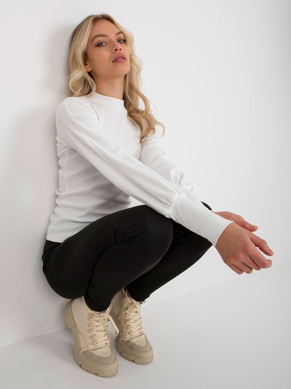 Fashionhunters RUE PARIS бяла рипсено поло блуза