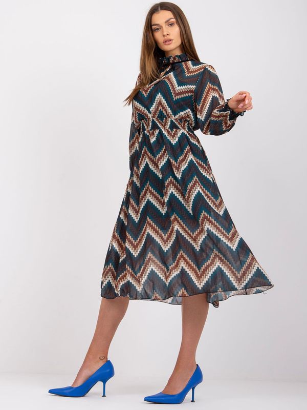 Fashionhunters RUE PARIS Ecru sweater with openwork inserts