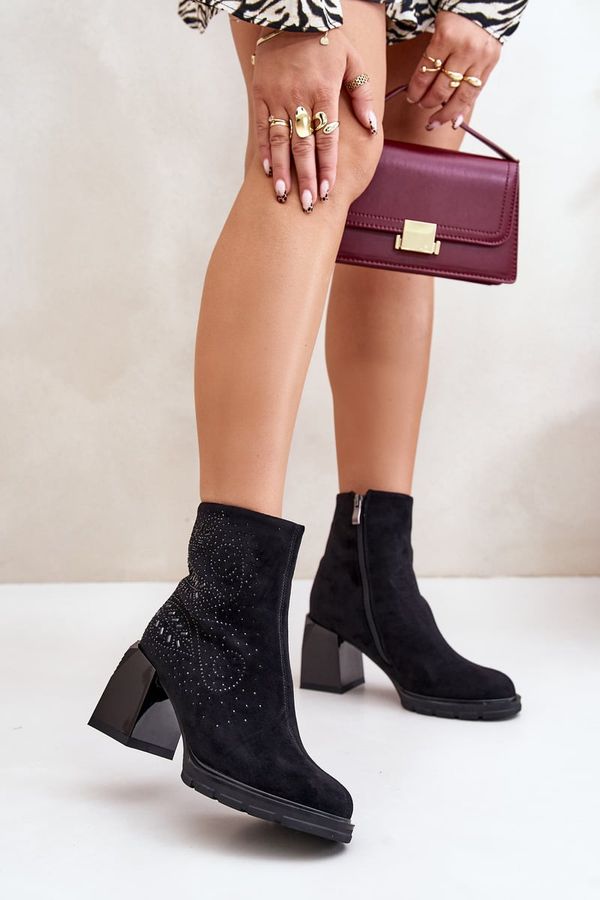 S. BARSKI S. BARSKI Изолирани дамски боти на ток с декорация черни D&A