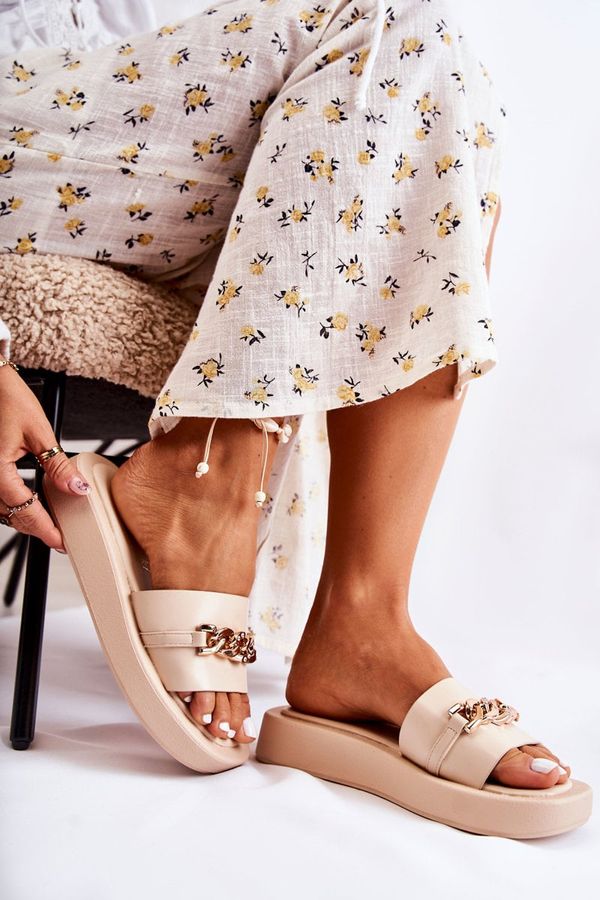 S. BARSKI S. BARSKI Модни чехли с верижка Бежови Megosa