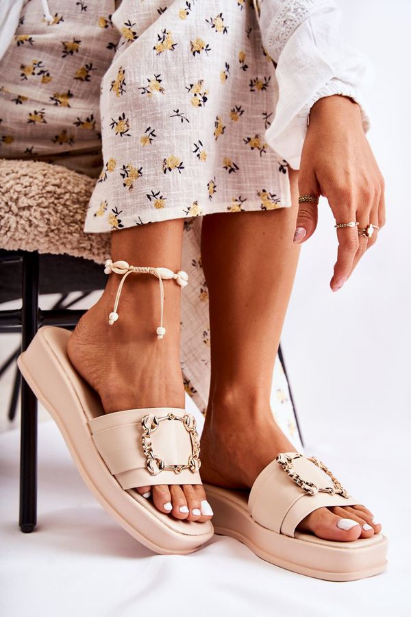 S. BARSKI S. BARSKI Модни дамски кожени чехли бежово Adaline