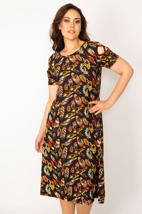 Şans Şans Women's Plus Size Multicolored Floral Patterned Dress with Decollete