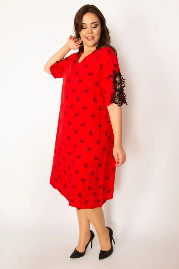 Şans Şans Women's Plus Size Red Woven Viscose Dress With V-Neck Lace Detail