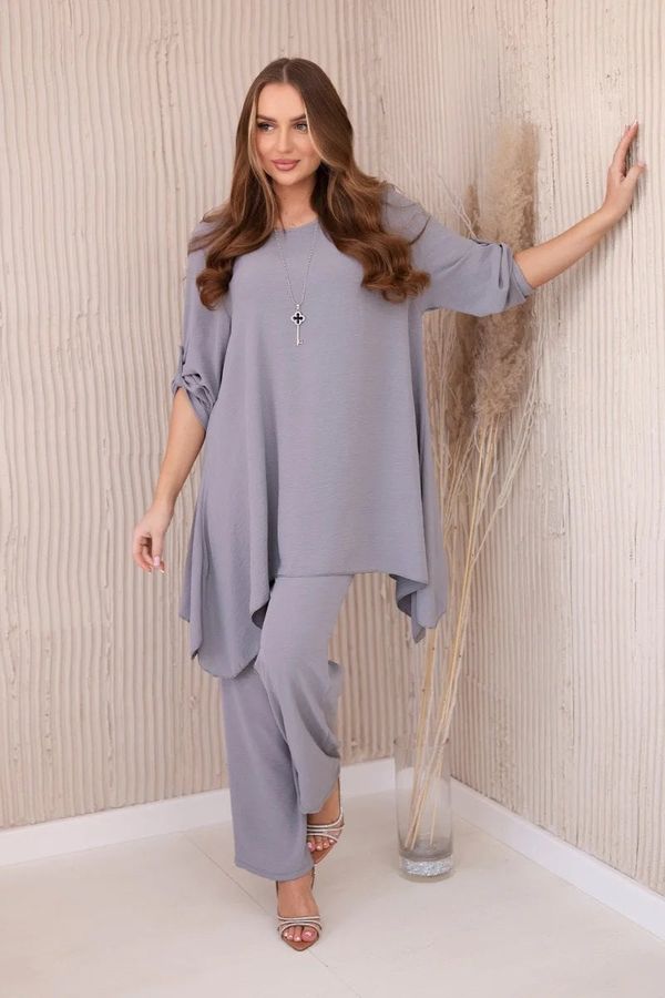 Włoski Set of blouse + trousers with pendant gray color