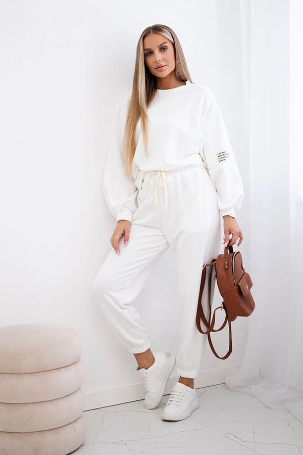 Włoski Set of cotton sweatshirt with longer back + ecru pants