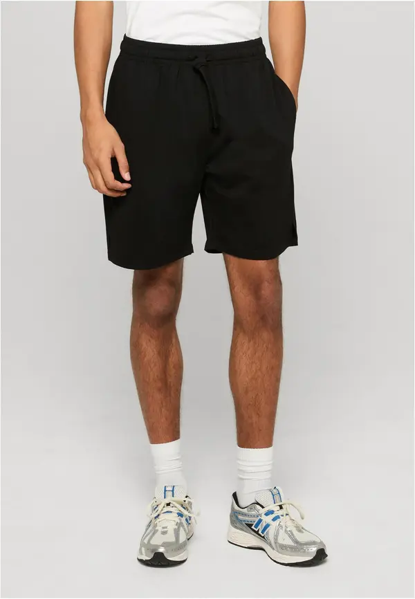 Urban Classics Шорти Sorona Loose Fit, черни