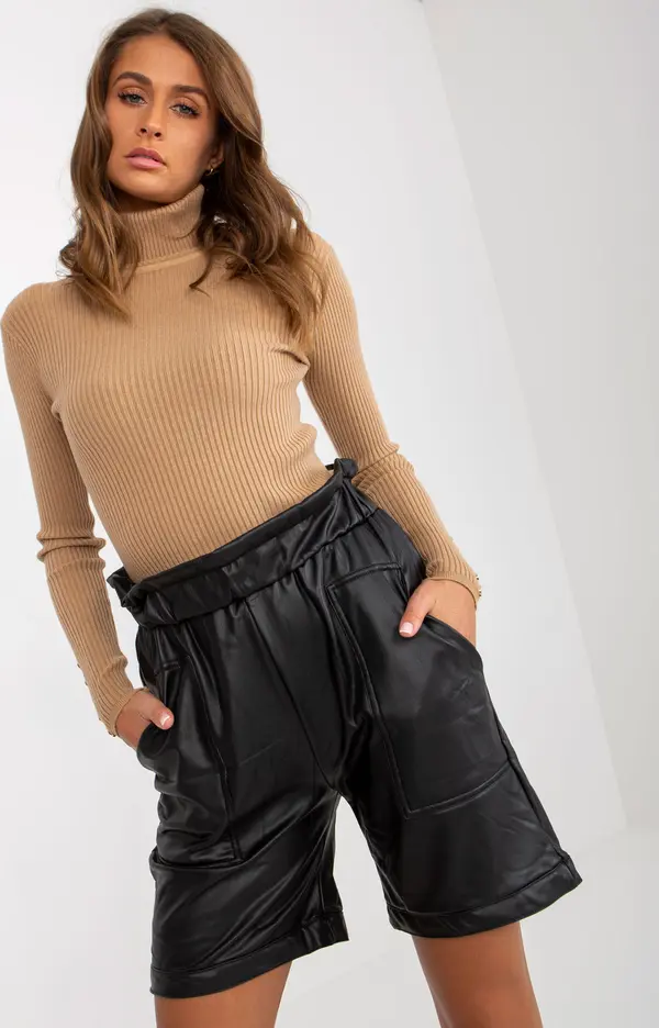 Vikki Shorts-VI-SN-155.65P-black