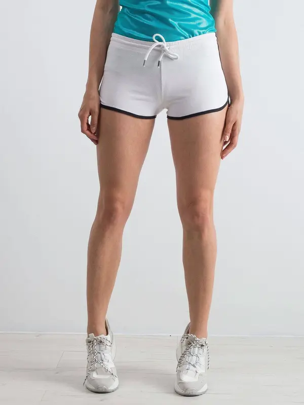 Yups Shorts with piping and text print white