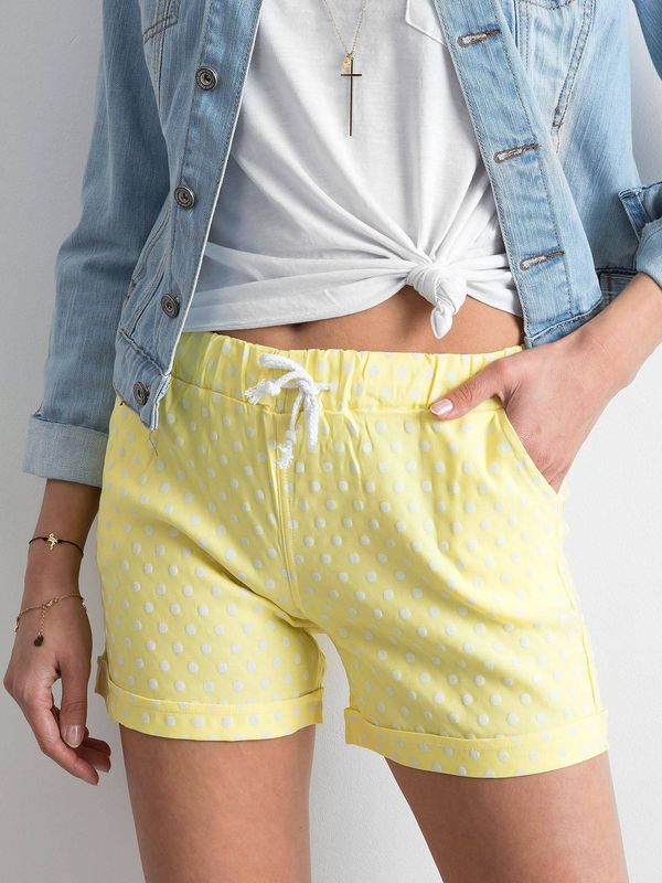 Yups Shorts with polka dots yellow