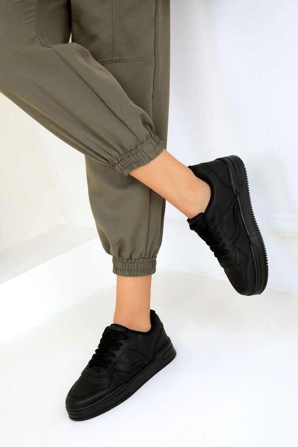 Soho Soho Дамски черно-черни маратонки 17941