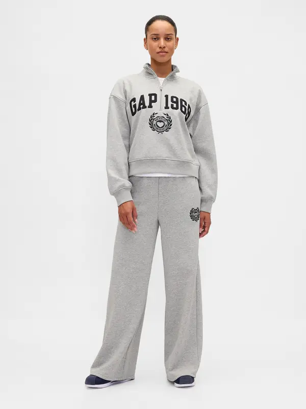 GAP Спортни панталони GAP с висока талия