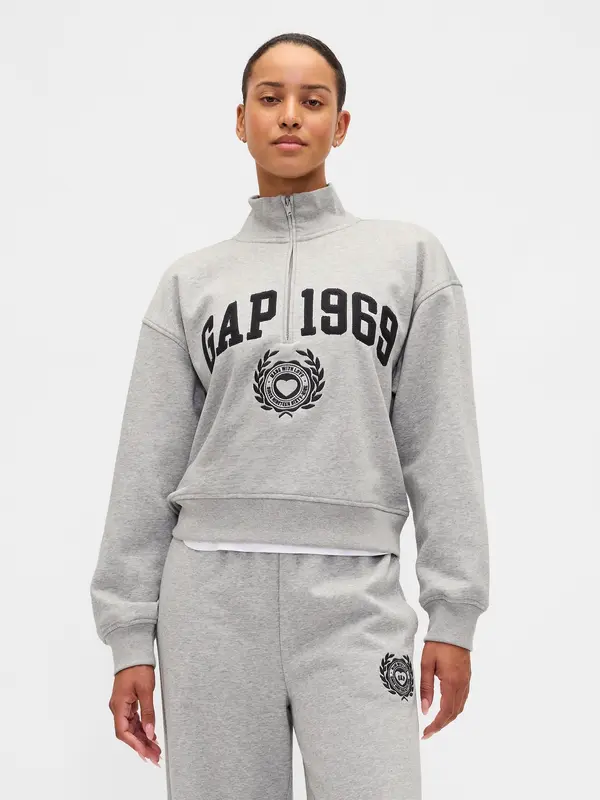 GAP Суитшърт GAP Oversize с лого на 1969