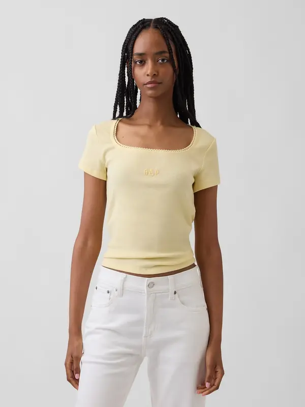 GAP Тениска с оребрено лого на GAP