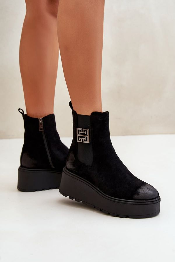 VINCEZA Топли дамски ботуши на клин и платформа от еко велур черни Vinceza 58339