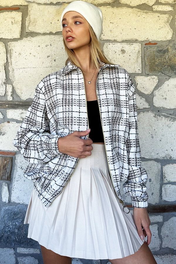 Trend Alaçatı Stili Trend Alaçatı Stili Дамско екрю с цип сезонно бомбър яке с ластик