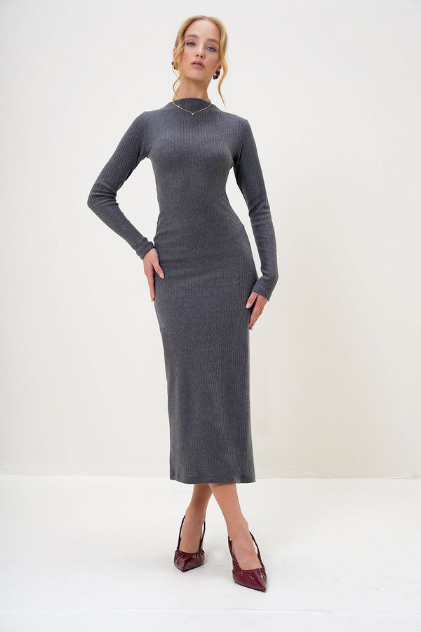 Trend Alaçatı Stili Trend Alaçatı Stili Women's Anthracite Crew Neck Long Sleeve Interlock Fabric Maxi Length Dress