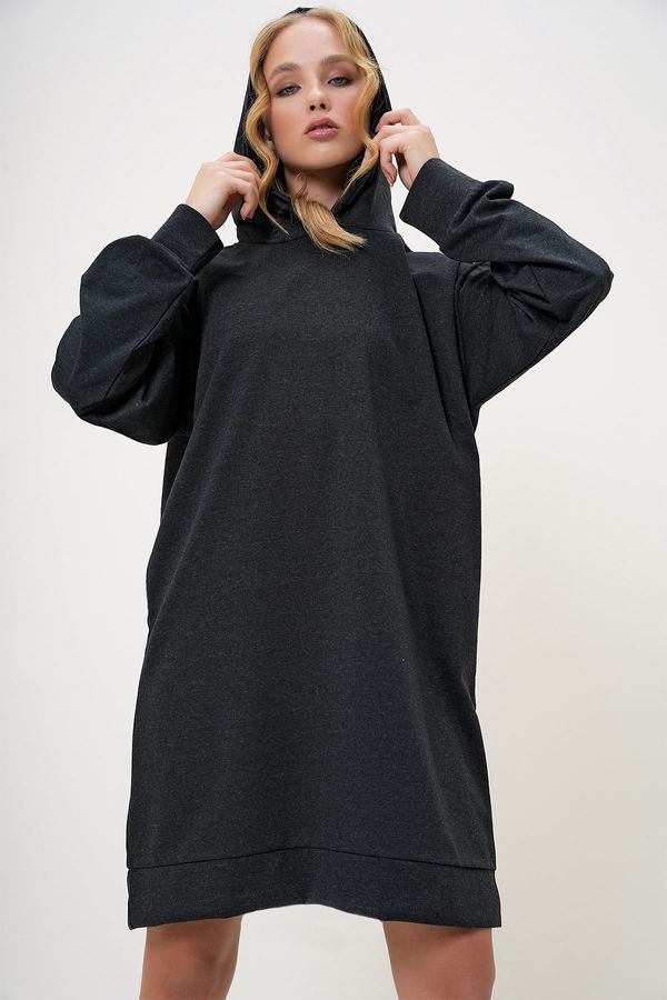 Trend Alaçatı Stili Trend Alaçatı Stili Women's Anthracite Hooded Sweatshirt Dress