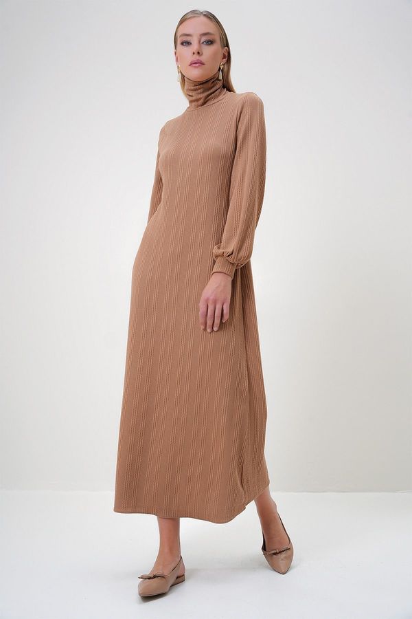 Trend Alaçatı Stili Trend Alaçatı Stili Women's Beige Turtleneck Burgundy Fabric Long Dress