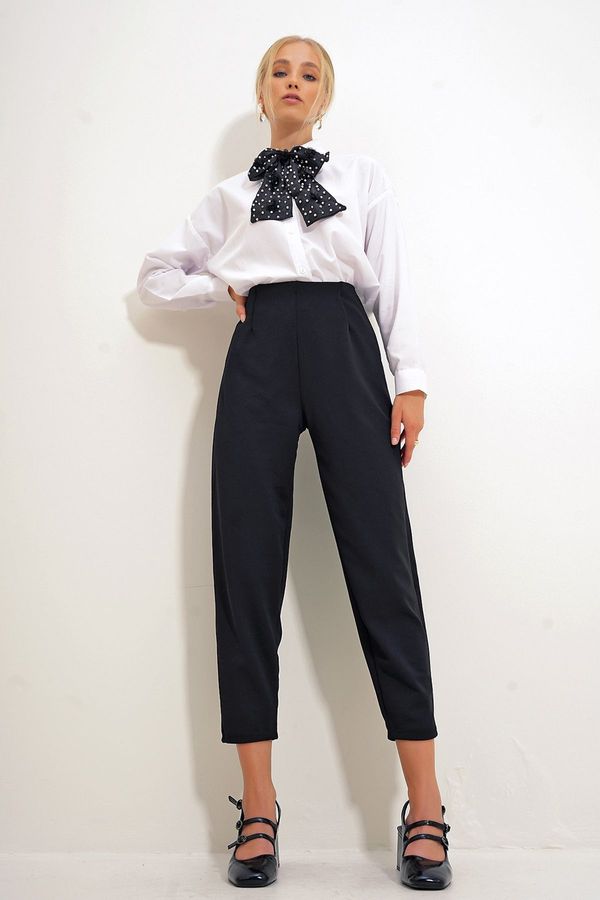 Trend Alaçatı Stili Trend Alaçatı Stili Women's Black High Waist Darted Flowy Crepe Knitted Trousers