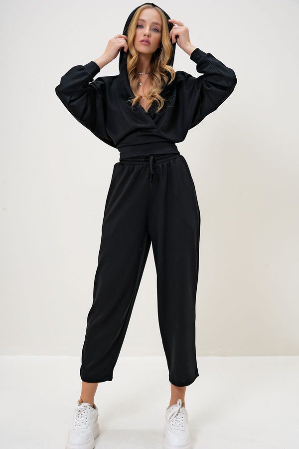 Trend Alaçatı Stili Trend Alaçatı Stili Women's Black Hooded Double Breasted Loose Cut Modal Bottom Top Set