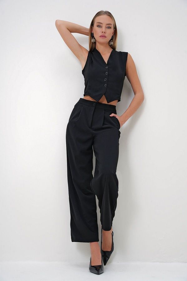 Trend Alaçatı Stili Trend Alaçatı Stili Women's Black V-Neck Buttoned Vest and Double Pocket Palazzo Pants Set