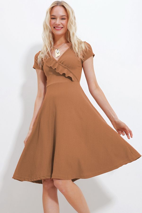 Trend Alaçatı Stili Trend Alaçatı Stili Women's Brown V-Neck Frilly Midilength Knitted Dress