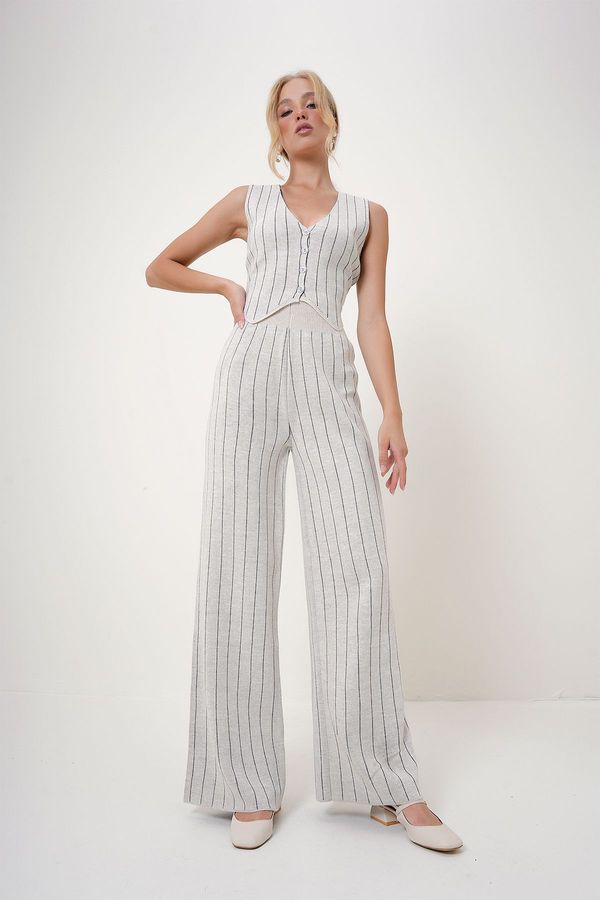 Trend Alaçatı Stili Trend Alaçatı Stili Women's Cream V-Neck Buttoned Vest and Elastic Waistband Trousers Striped Knitwear Two Piece Set