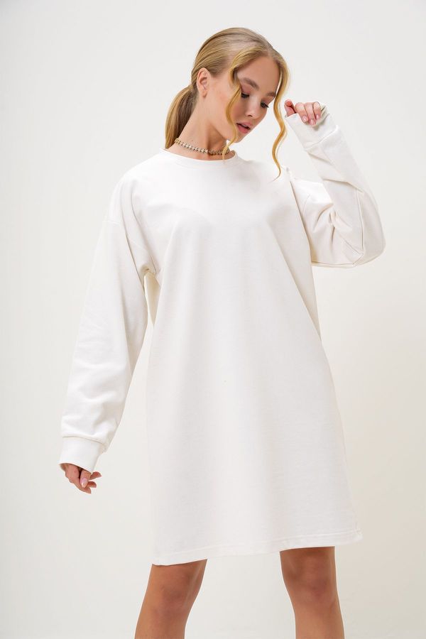 Trend Alaçatı Stili Trend Alaçatı Stili Women's Ecru Crew Neck Sweatshirt Dress
