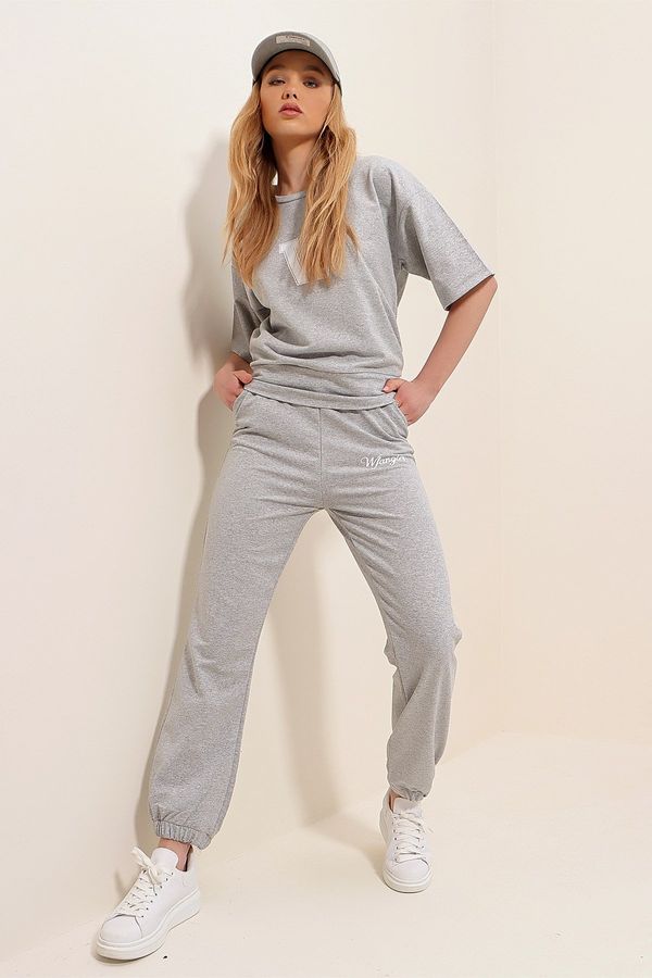 Trend Alaçatı Stili Trend Alaçatı Stili Women's Gray W Printed Tracksuit Set