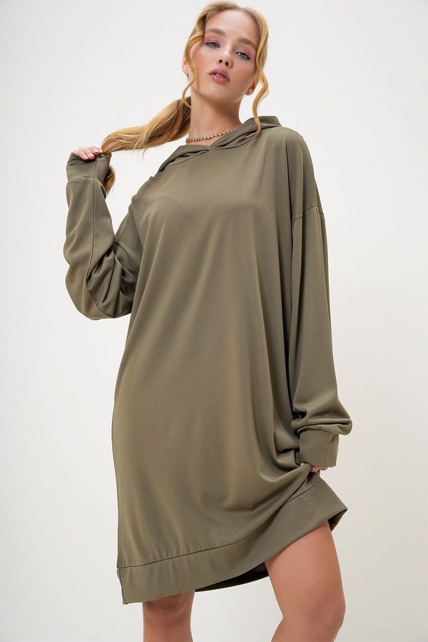 Trend Alaçatı Stili Trend Alaçatı Stili Women's Khaki Hooded Sweatshirt Dress