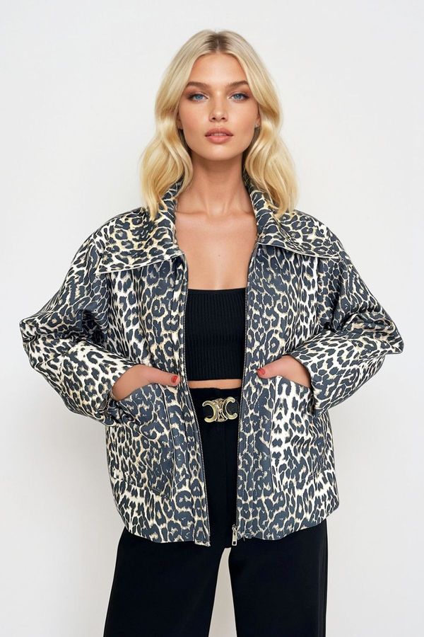 Trend Alaçatı Stili Trend Alaçatı Stili Women's Leopard Shirt Collar Double Pocket Diving Fabric Leopard Patterned Jacket