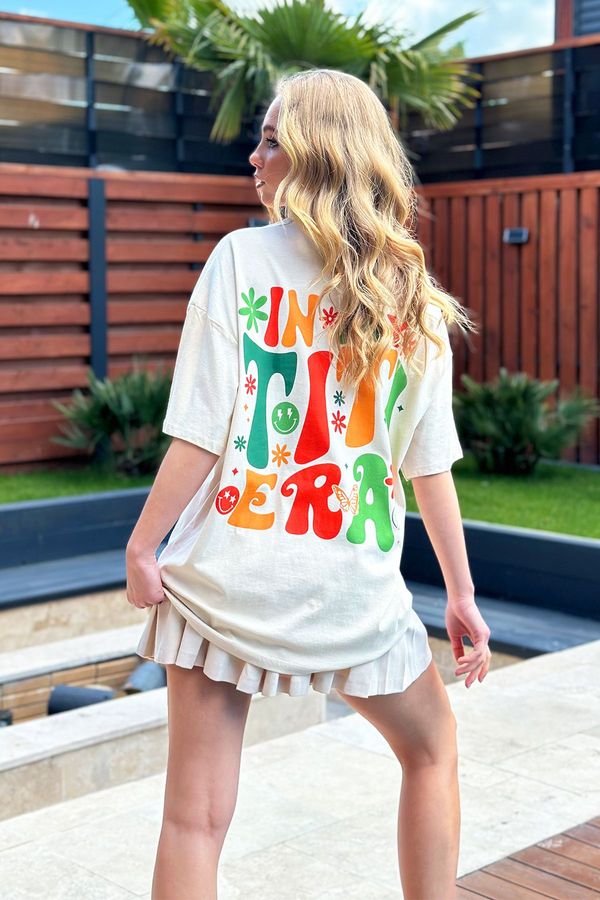 Trend Alaçatı Stili Trend Alaçatı Stili Women's Light Beige Crew Neck Front and Back Butterfly Printed Oversize T-Shirt