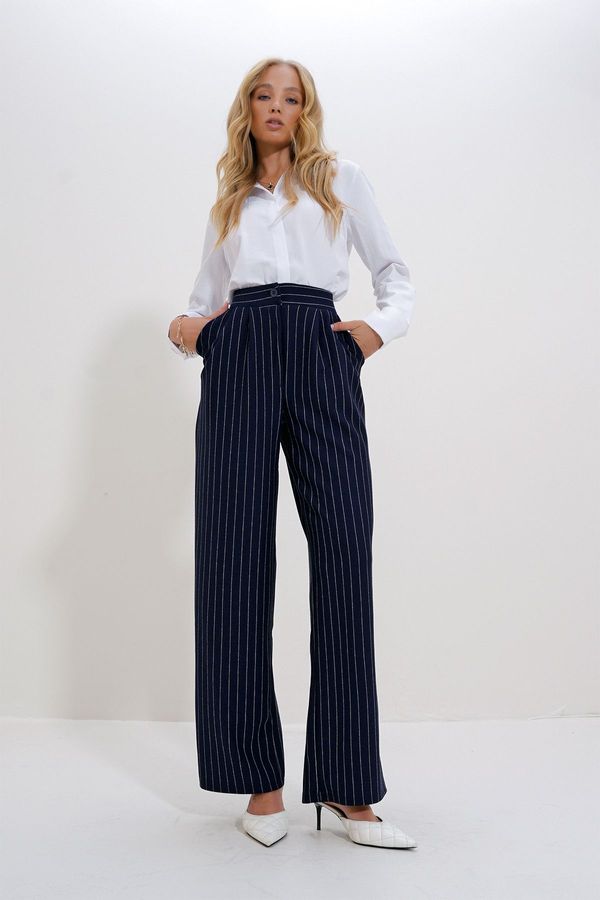 Trend Alaçatı Stili Trend Alaçatı Stili Women's Navy Blue Double Pocket Striped Palazzo Pants