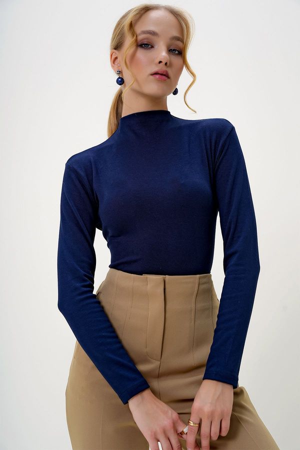Trend Alaçatı Stili Trend Alaçatı Stili Women's Navy Blue Half Turtleneck Two Thread Blouse