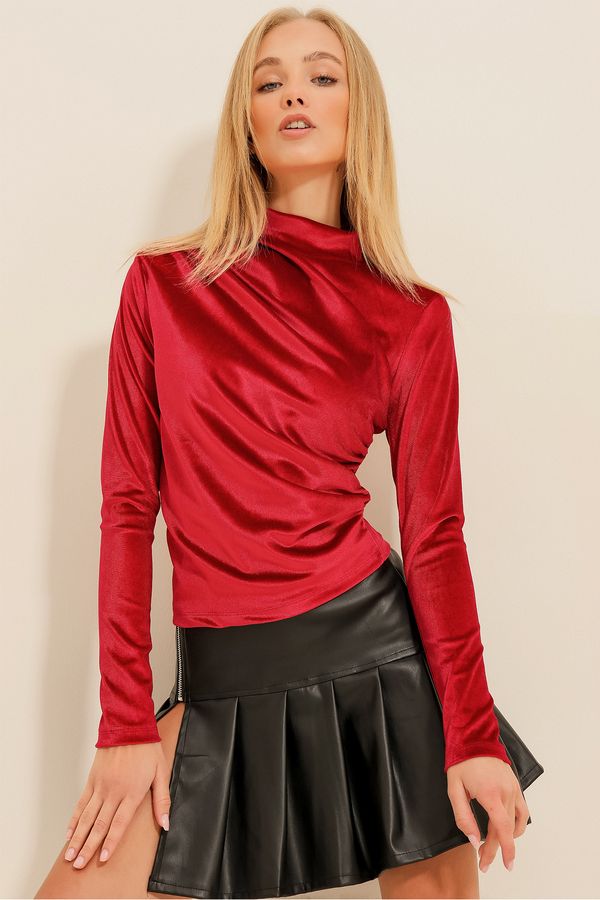 Trend Alaçatı Stili Trend Alaçatı Stili Women's Red High Collar Draped Velvet Blouse