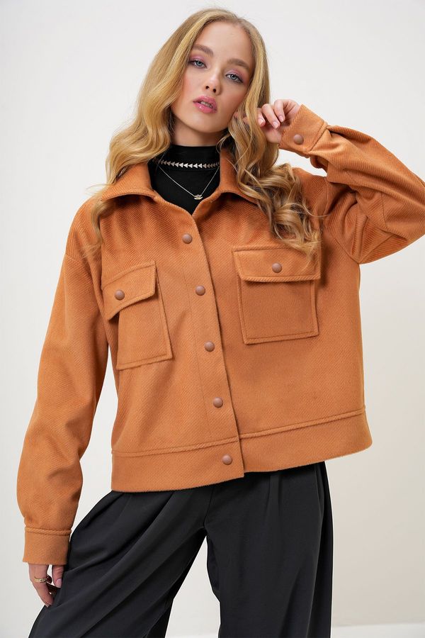 Trend Alaçatı Stili Trend Alaçatı Stili Women's Tan Lined Double Pocket Cashmere Jacket