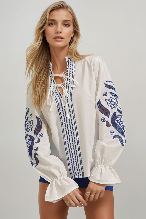 Trend Alaçatı Stili Trend Alaçatı Stili Women's White Embroidered Front Lace Up Sleeves Laser Cut Poplin Woven Blouse