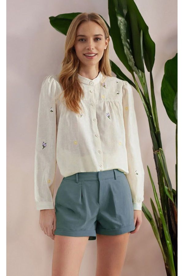 Trendyol Trendyol Beige Floral Embroidered Woven Shirt