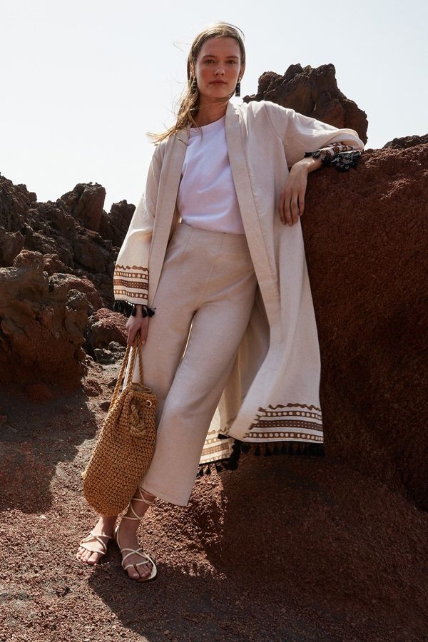 Trendyol Trendyol бежов етнически шарени памук смес дълго тъкани кимоно &; Кафтан