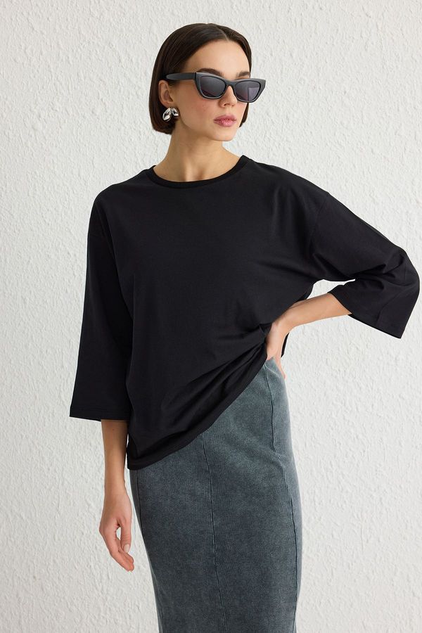 Trendyol Trendyol Black 100% Cotton Relaxed/Comfortable Pattern Three Quarter Sleeve Knitted T-Shirt