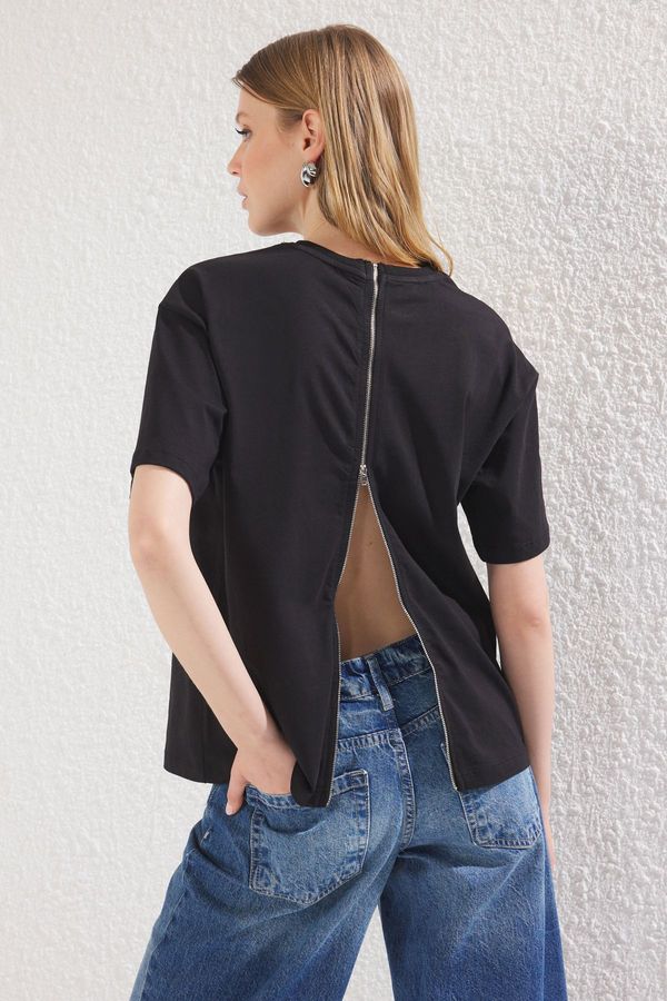 Trendyol Trendyol Black 100% Cotton Zipper Detail Relaxed Pattern Knitted T-Shirt