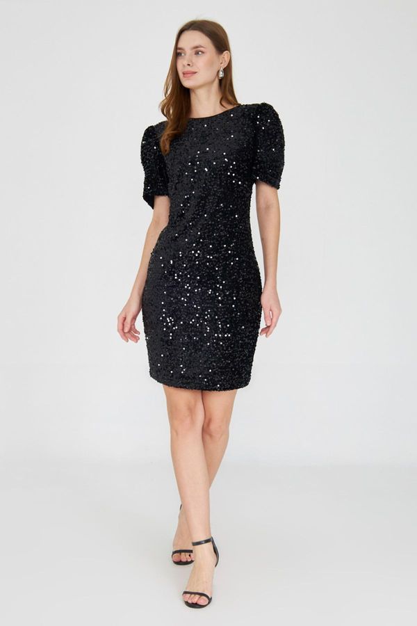 Trendyol Trendyol Black Back Detail Velvet Sequin Dress