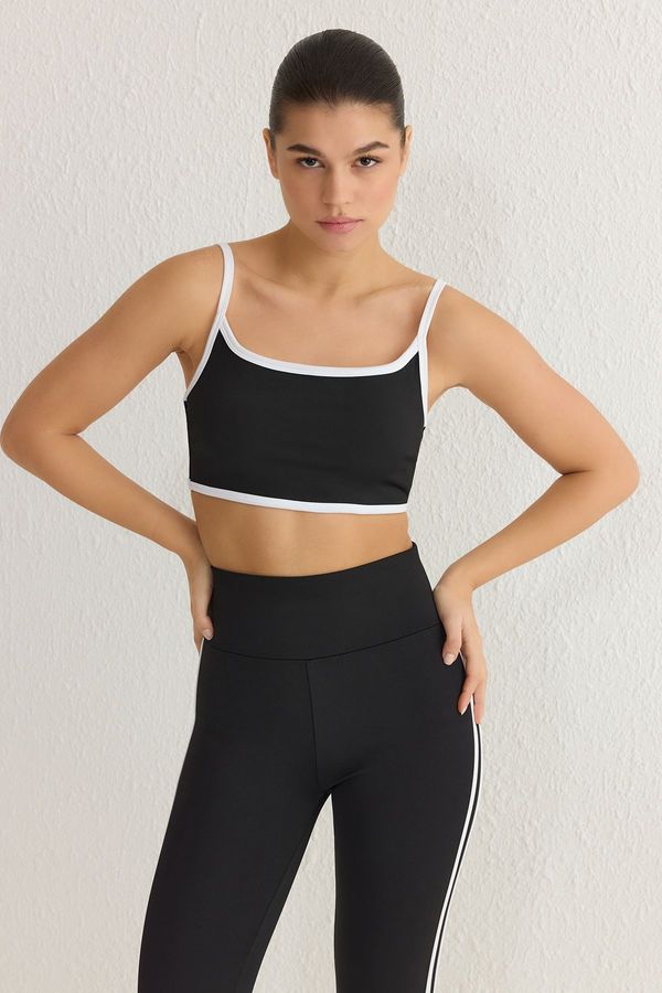 Trendyol Trendyol Black Diving/Scuba Covered Sports Bra