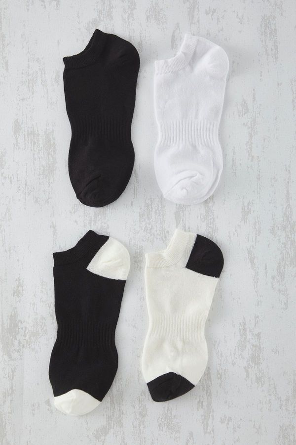 Trendyol Trendyol Black-Ecru Unisex 4-Pack Short/Invisible Cotton Socks